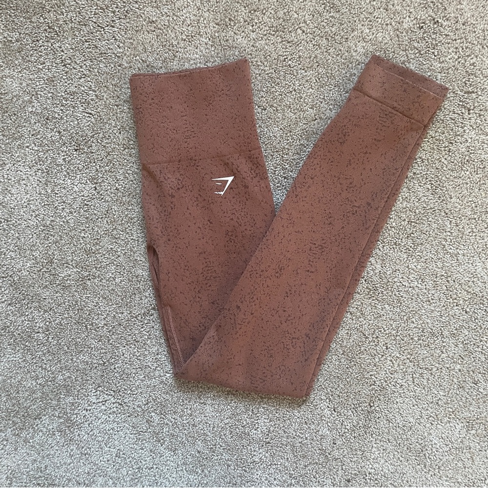 NWOT - size XS -Gymshark Adapt Fleck Seamless Leggings in Sandstone Brown